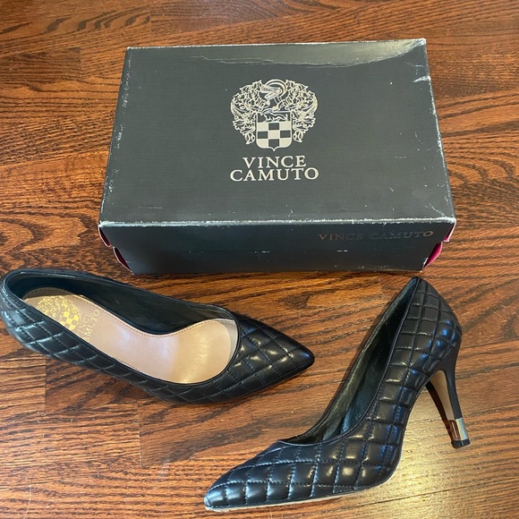 Vince Camuto pumps - Picture 2 of 2